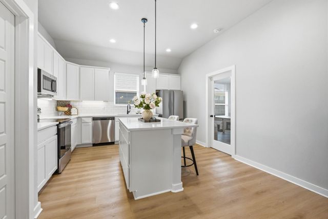 3112 Margaret Rudder Parkway, Bryan, TX 77808
