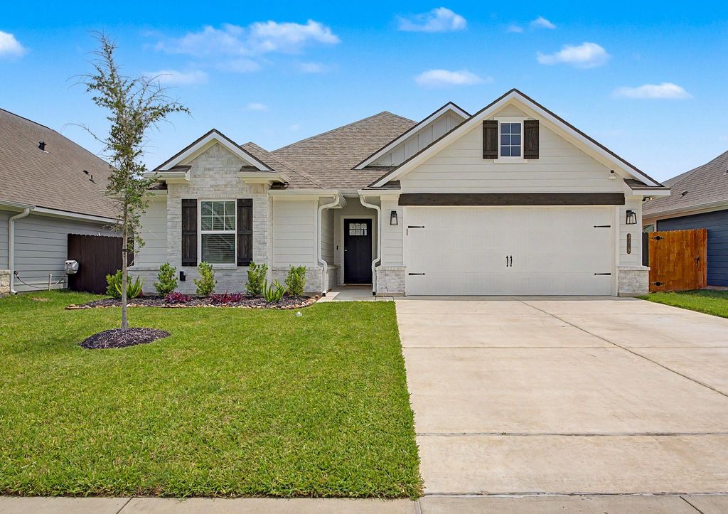 3112 Margaret Rudder Parkway, Bryan, TX 77808