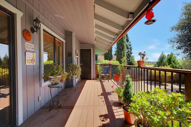 2842 Cornada Ct, Cameron Park, CA 95682