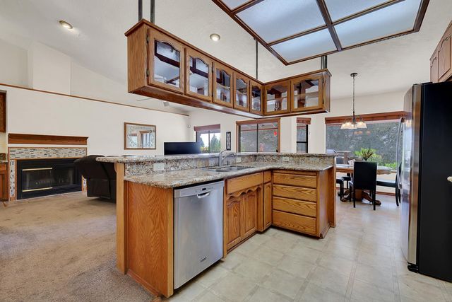 2842 Cornada Ct, Cameron Park, CA 95682
