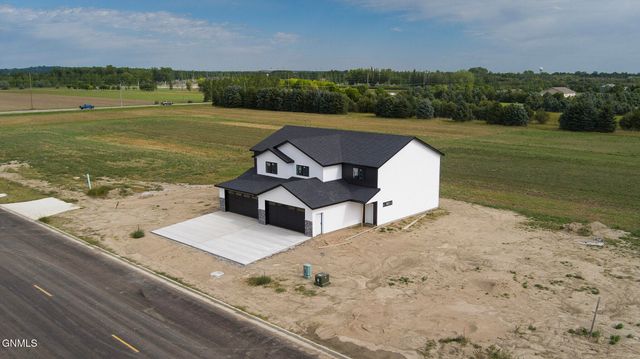 3521 Boston Drive, Bismarck, ND 58504 property photo
