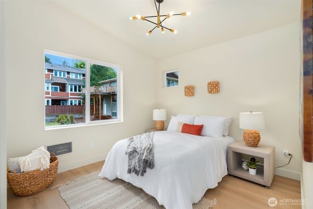 4413 50th Avenue SW, Seattle, WA 98116