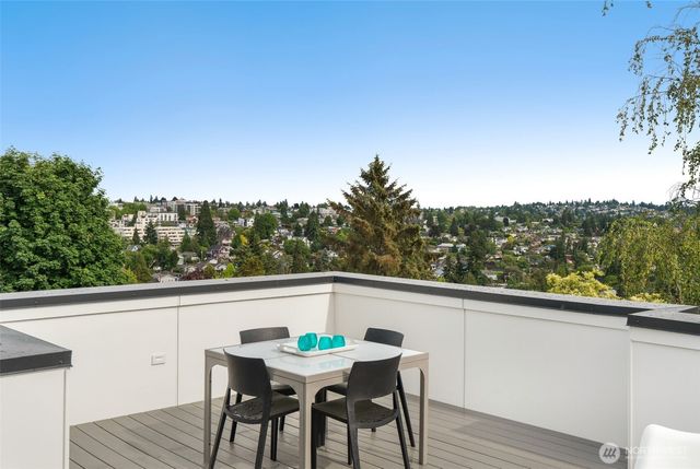 4413 50th Avenue SW, Seattle, WA 98116