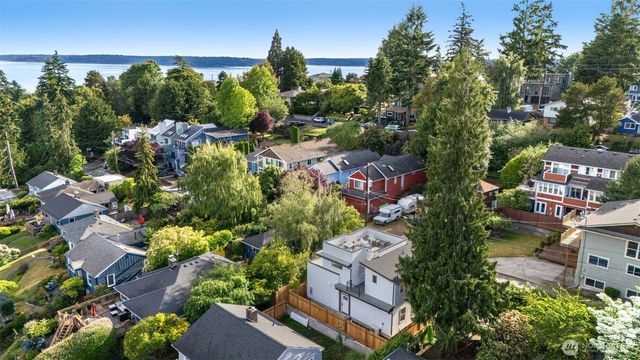 4413 50th Avenue SW, Seattle, WA 98116