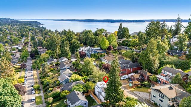 4413 50th Avenue SW, Seattle, WA 98116