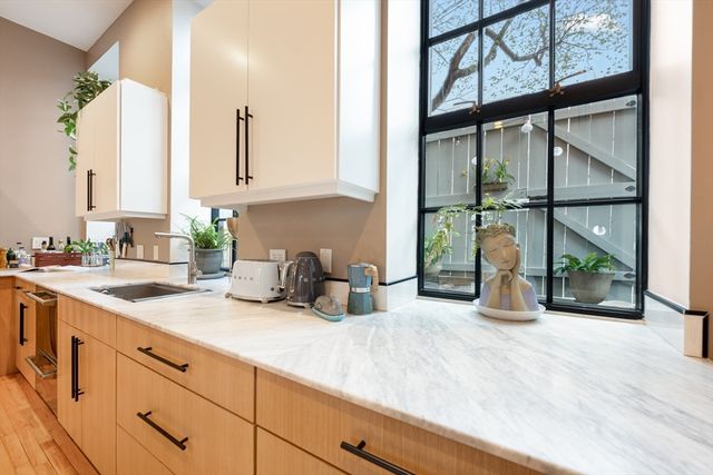 169-171 West Second, Boston, MA 02127