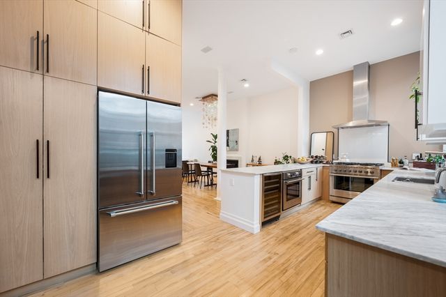 169-171 West Second, Boston, MA 02127