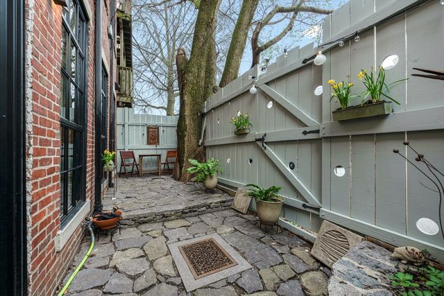 169-171 West Second, Boston, MA 02127