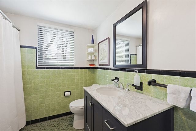 10 Parsons Ave, Waltham, MA 02453