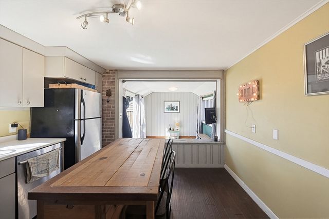 10 Parsons Ave, Waltham, MA 02453