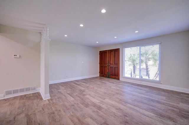 643 N Citrus Ave, Escondido, CA 92027