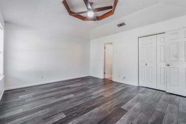 201 Autumnbrook Drive, Sherwood, AR 72120