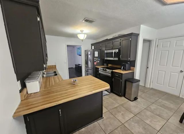 201 Autumnbrook Drive, Sherwood, AR 72120