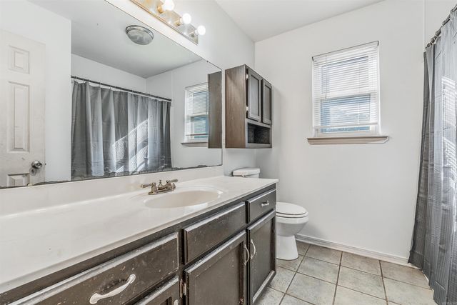 201 Autumnbrook Drive, Sherwood, AR 72120