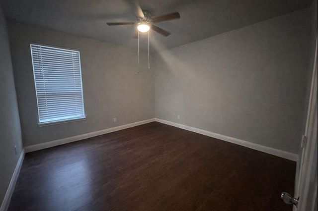 1262 E Myrtle Street, Fort Worth, TX 76104