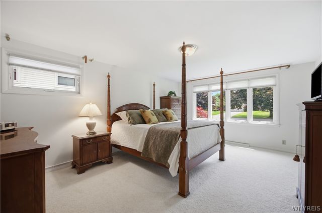 56 Tristan Lane, Amherst, NY 14221