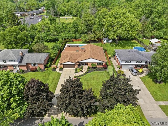 56 Tristan Lane, Amherst, NY 14221
