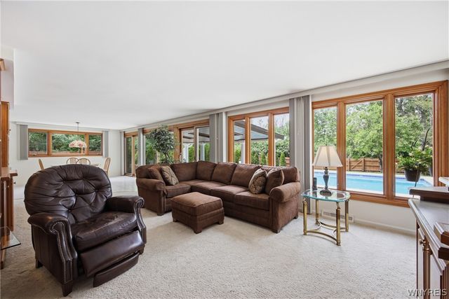 56 Tristan Lane, Amherst, NY 14221