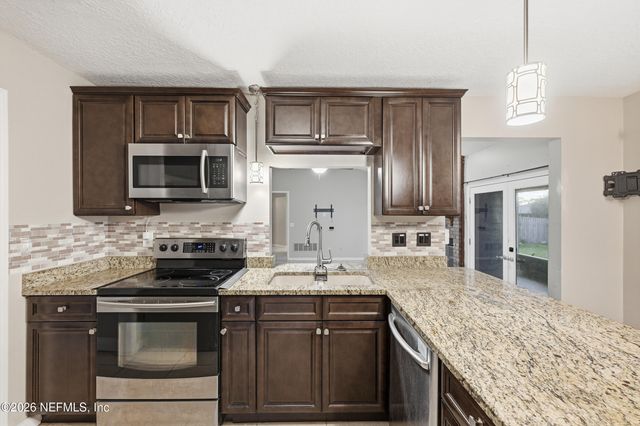 954 LAKERIDGE Drive, Orange Park, FL 32065