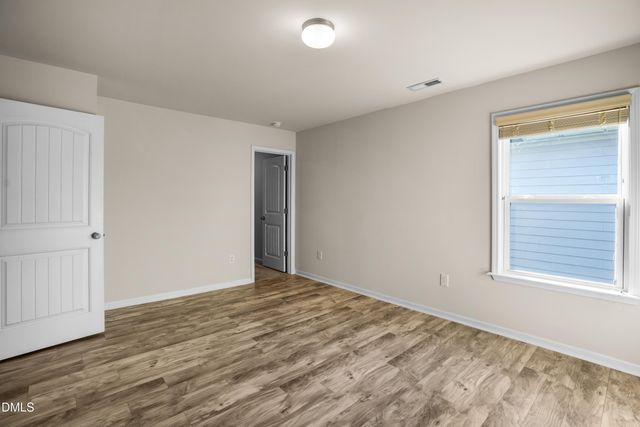 2456 Emily Brook Way NE, Apex, NC 27523