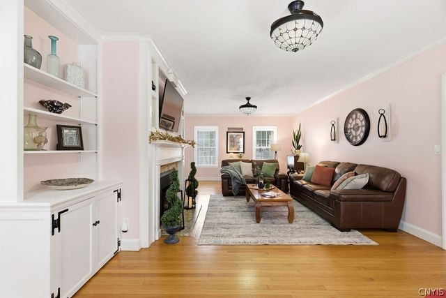 104 East Genesee Parkway, Syracuse, NY 13214