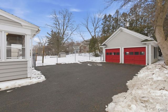 104 East Genesee Parkway, Syracuse, NY 13214