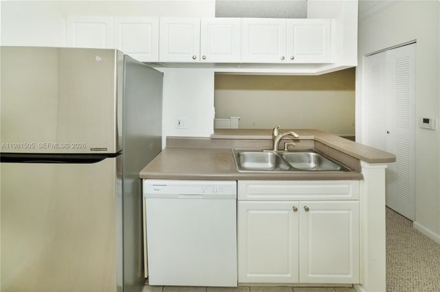 17145 N Bay Rd 4203, Sunny Isles Beach, FL 33160