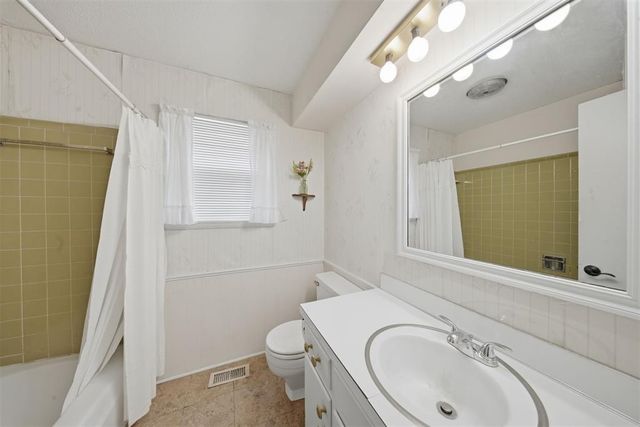 7908 NW 40th Street, Bethany, OK 73008