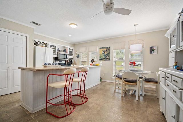 8301 Twin Lakes Drive, Mobile, AL 36695