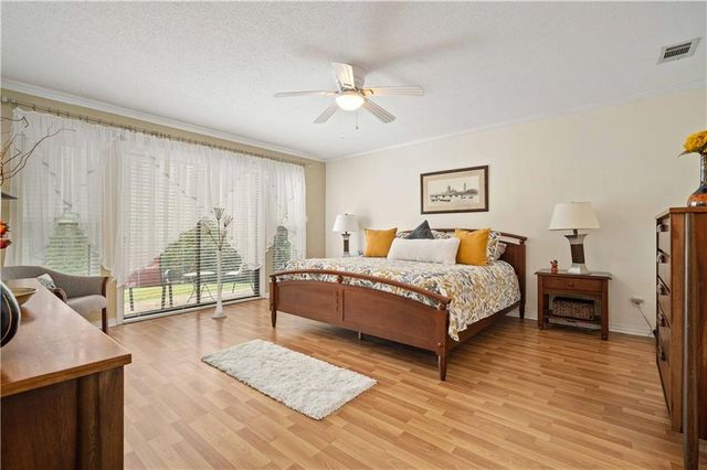 8301 Twin Lakes Drive, Mobile, AL 36695