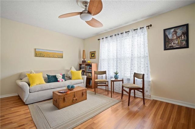 8301 Twin Lakes Drive, Mobile, AL 36695