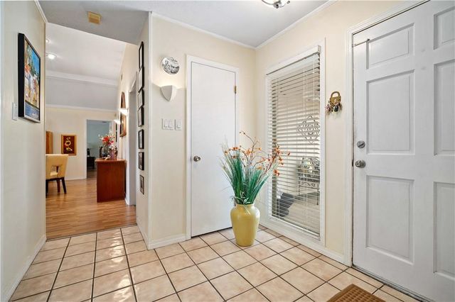 8301 Twin Lakes Drive, Mobile, AL 36695