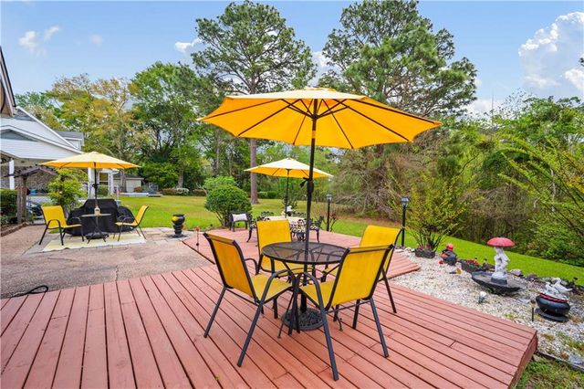 8301 Twin Lakes Drive, Mobile, AL 36695