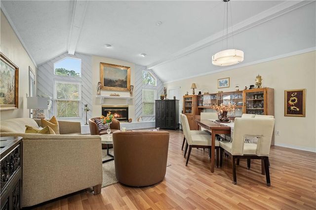 8301 Twin Lakes Drive, Mobile, AL 36695