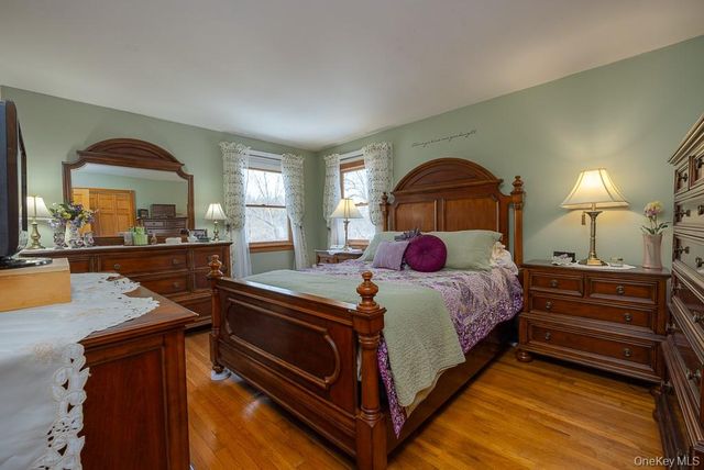 9 Georgian Drive, Stony Point, NY 10980