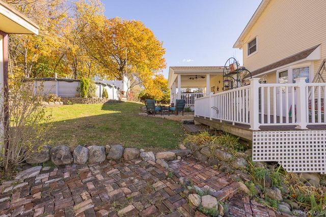 9 Georgian Drive, Stony Point, NY 10980