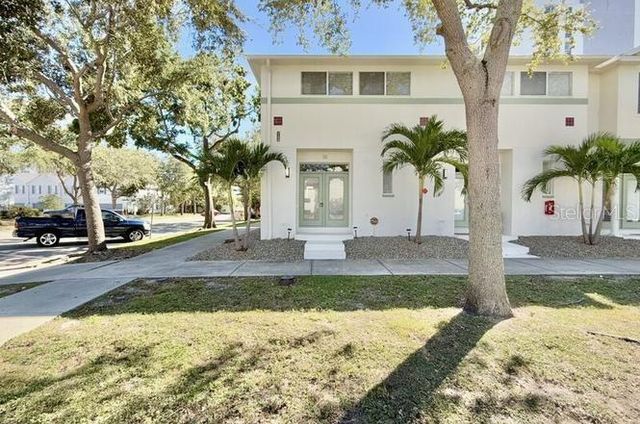 724 4TH AVENUE S 10, St Petersburg, FL 33701