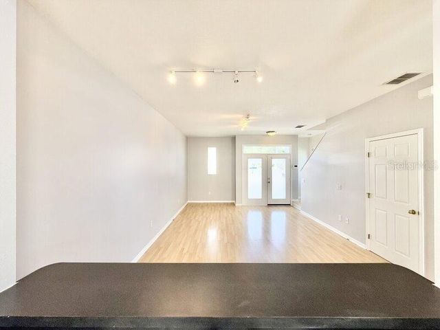 724 4TH AVENUE S 10, St Petersburg, FL 33701