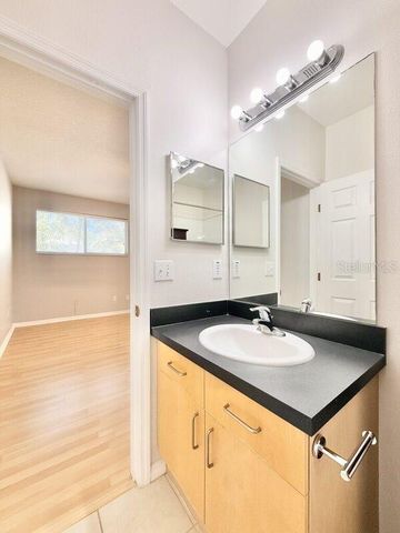 724 4TH AVENUE S 10, St Petersburg, FL 33701