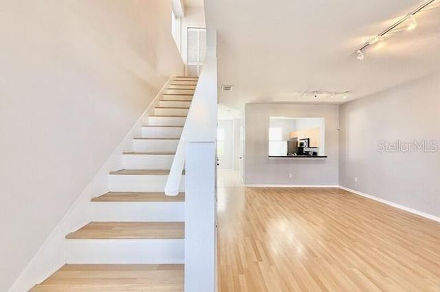 724 4TH AVENUE S 10, St Petersburg, FL 33701