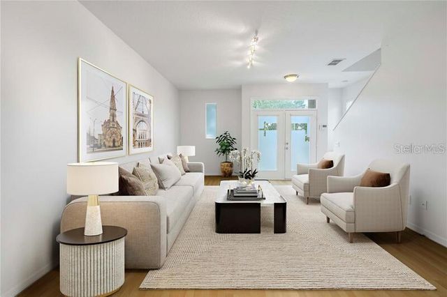 724 4TH AVENUE S 10, St Petersburg, FL 33701