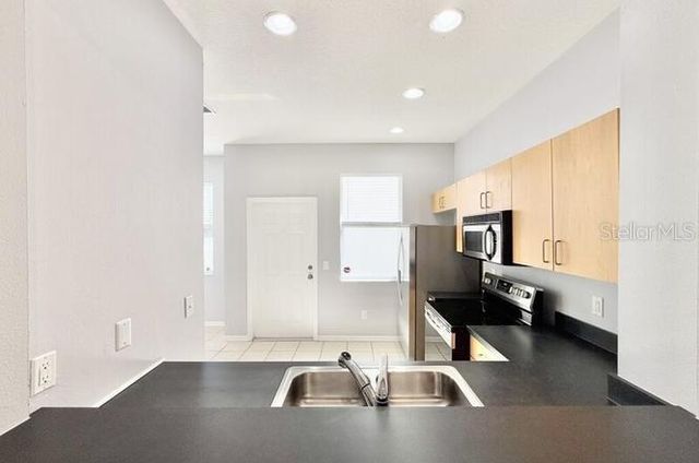 724 4TH AVENUE S 10, St Petersburg, FL 33701