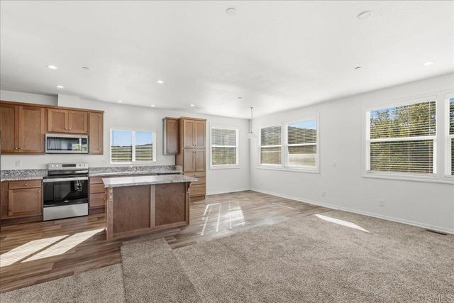 22815 17 Illahee Dr, Alpine, CA 91901