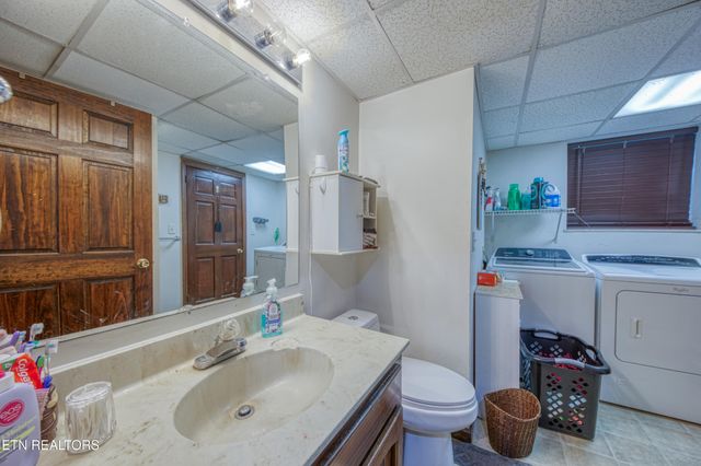 2327 Eau Clair Drive, Maryville, TN 37803