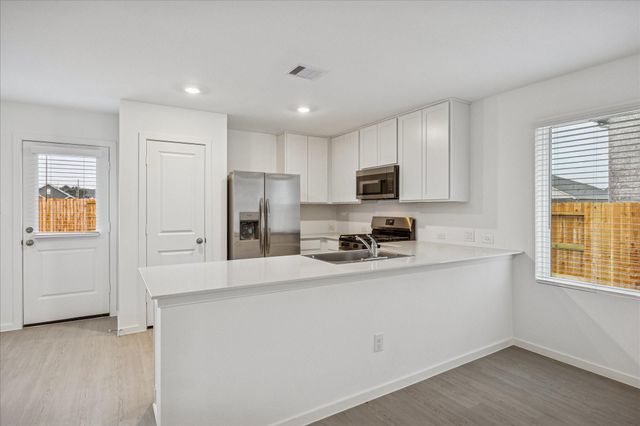 2312 Millard Creek Drive, League City, TX 77573