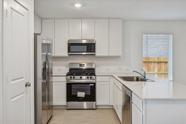 2312 Millard Creek Drive, League City, TX 77573