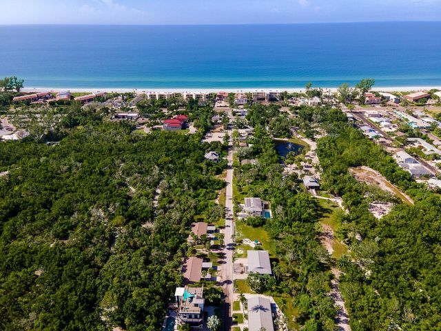 691 GULF BAY ROAD, Longboat Key, FL 34228