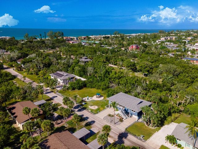 691 GULF BAY ROAD, Longboat Key, FL 34228