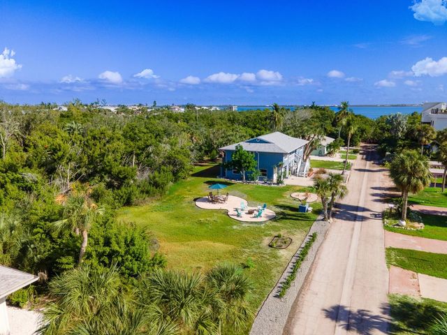 691 GULF BAY ROAD, Longboat Key, FL 34228