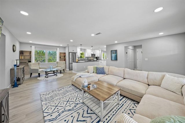 691 GULF BAY ROAD, Longboat Key, FL 34228